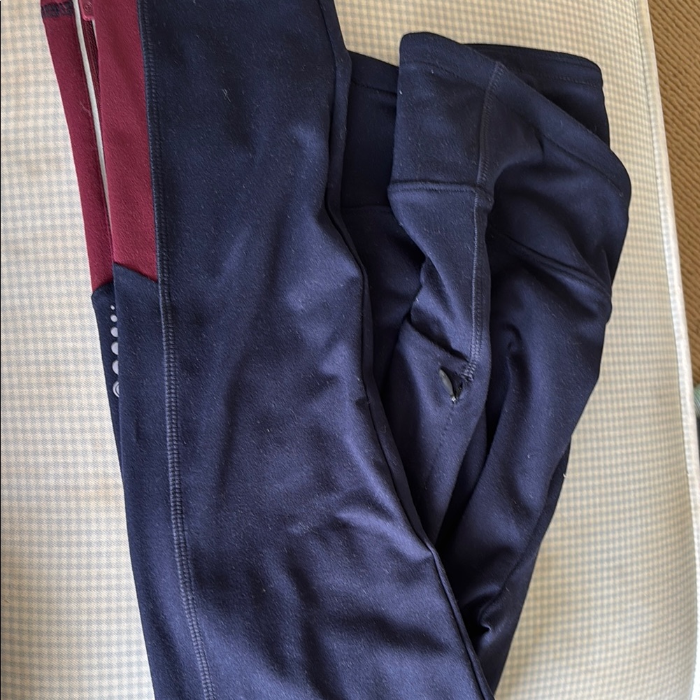 Womens T By Talbots Navy And Burgundy Leggings